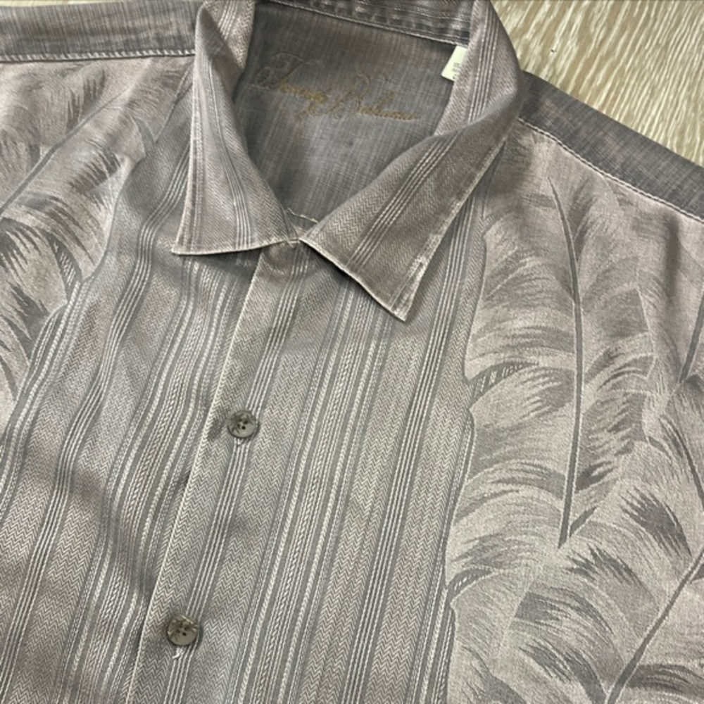 Tommy Bahama Men’s Large‎ Silk Brown Floral Hawaiian Button Front Shirt